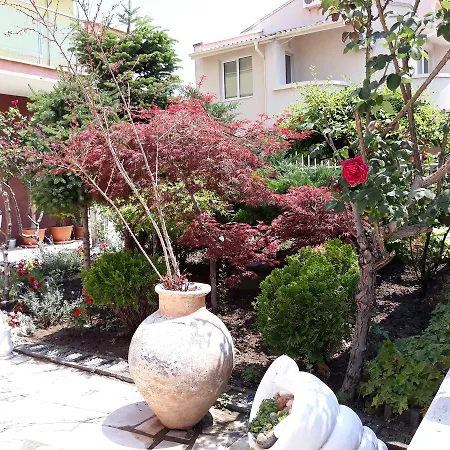 Ralitsa Guest house 3*